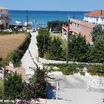 Dora's * Plános