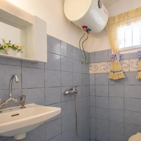 Dora's Vakantiehuis Plános
